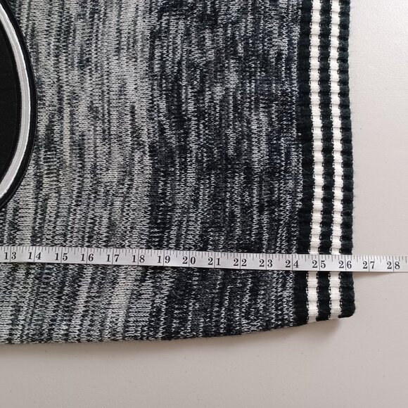 NHL Montreal Canadians Fan Sweater - Picture 16 of 16